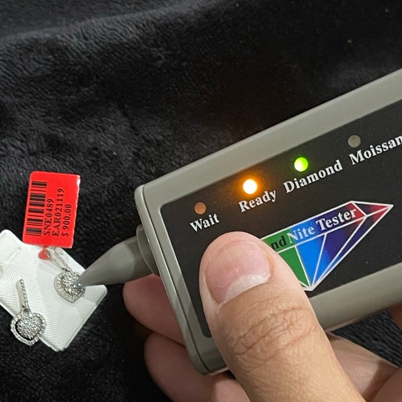 Designer REAL DIAMOND dangling earrings not cz not fake Best gift ever Certified - Picture 5 of 5